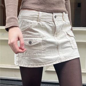 Brandy Melville: Corinne Cargo Mini Skirt - Size:XS/S